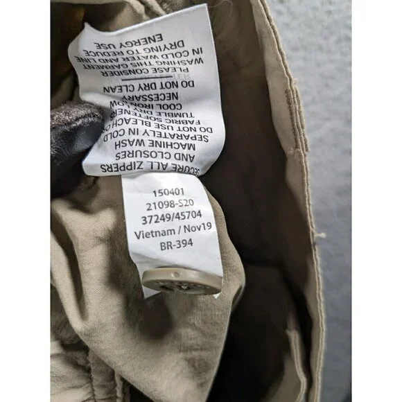 REI Co-op Shorts Mens 40 Nylon Hiking Outdoor Relaxed Cargo Pockets Beige - Picture 5 of 16